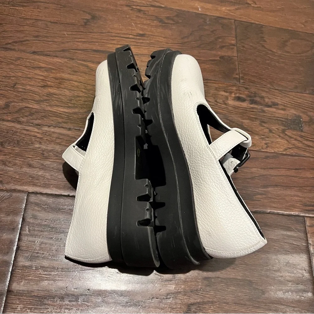 L’idea by Lori T-Strap Mary Jane Women’s Leather Shoes